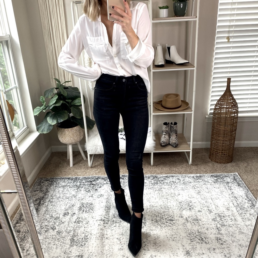 BRAND NEW! High Rise, Super‎ Stretchy, Black Ankle Jeans